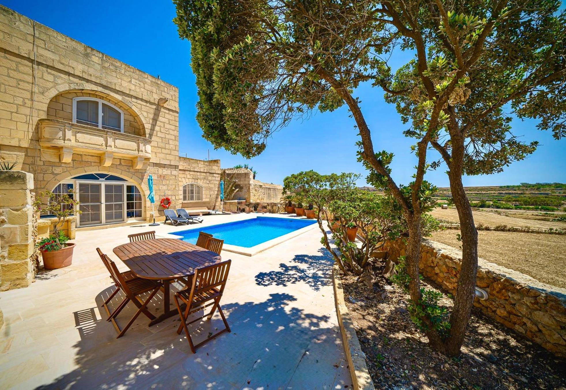 Lonza Gharb Farmhouse Extérieur photo