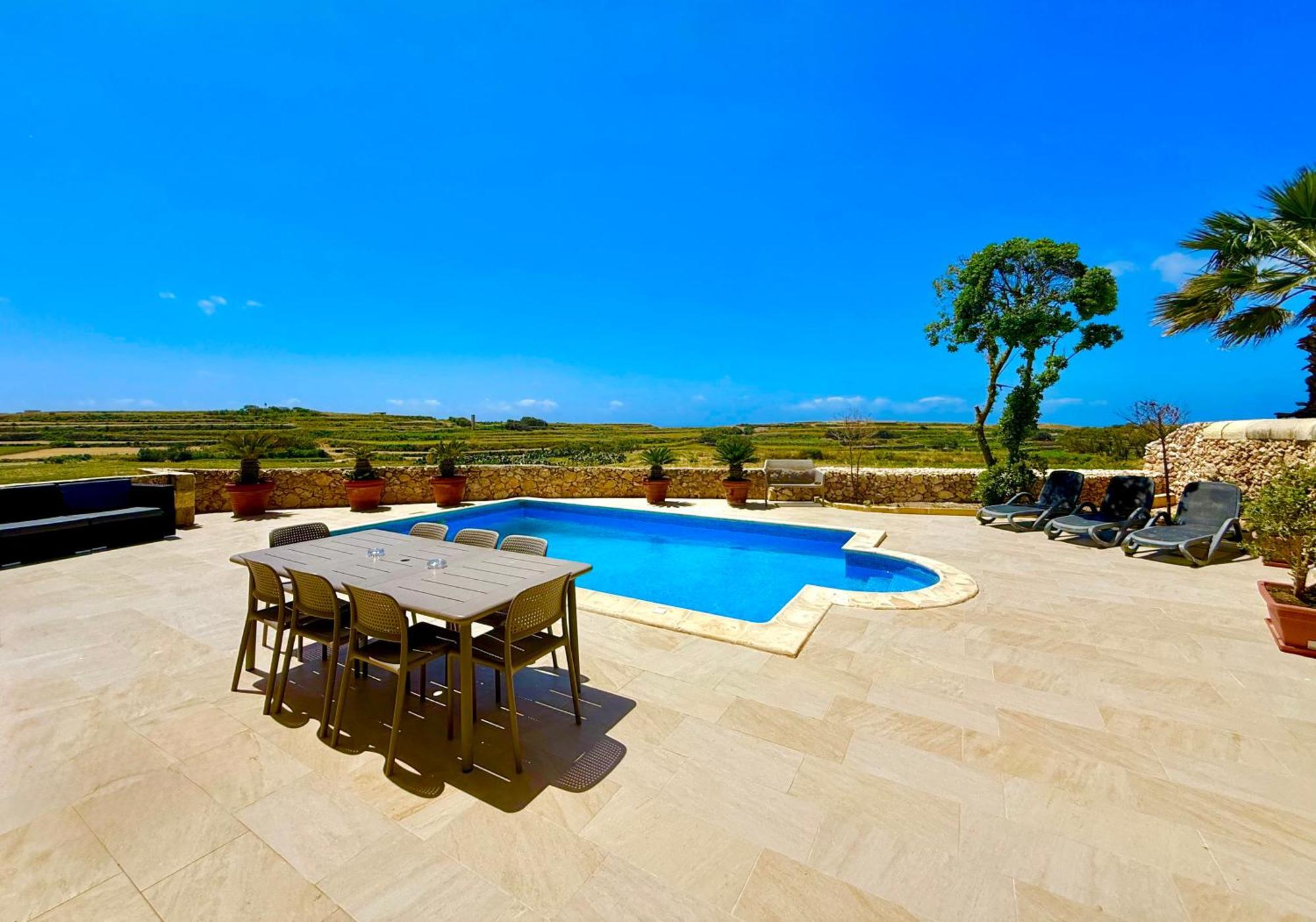 Lonza Gharb Farmhouse Extérieur photo